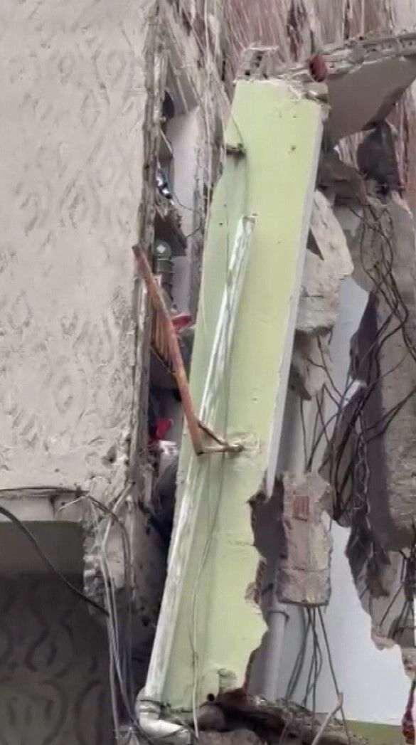 I S T A N B U L K U C U K C E K M E C E D E I S M A K I N E S I Y 1226753 364821